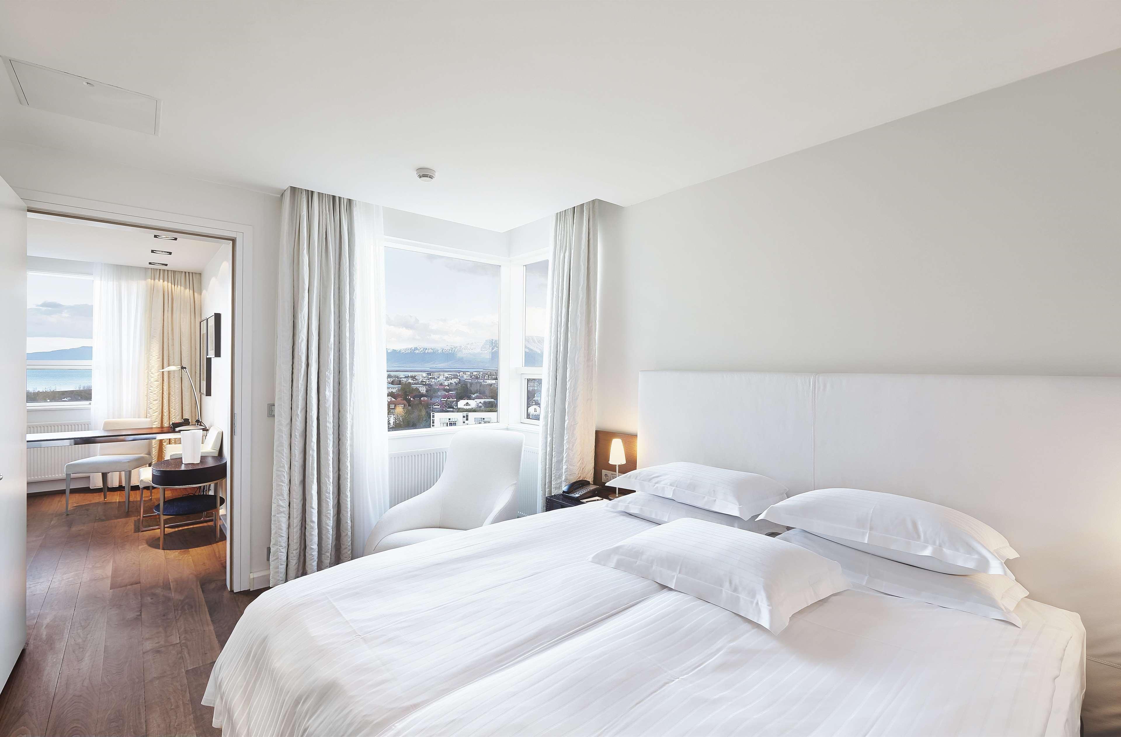 Отель Hilton Reykjavik Nordica Экстерьер фото