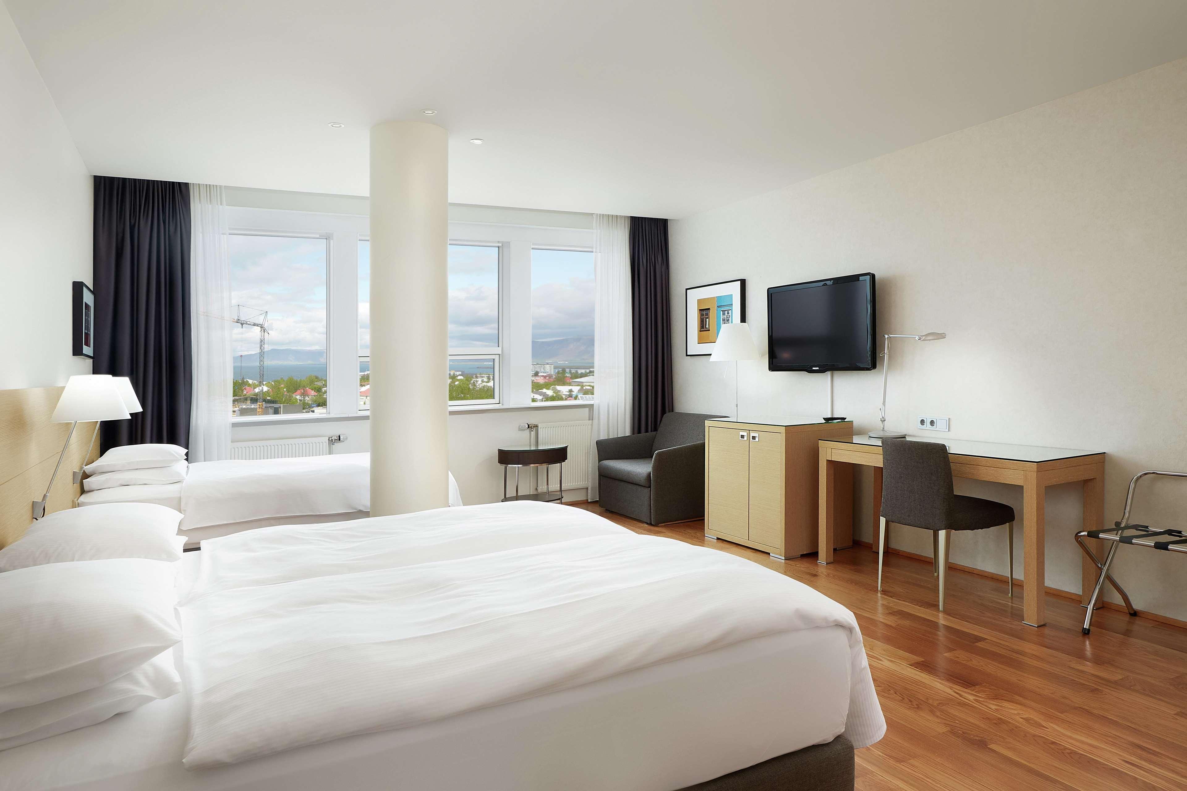 Отель Hilton Reykjavik Nordica Экстерьер фото