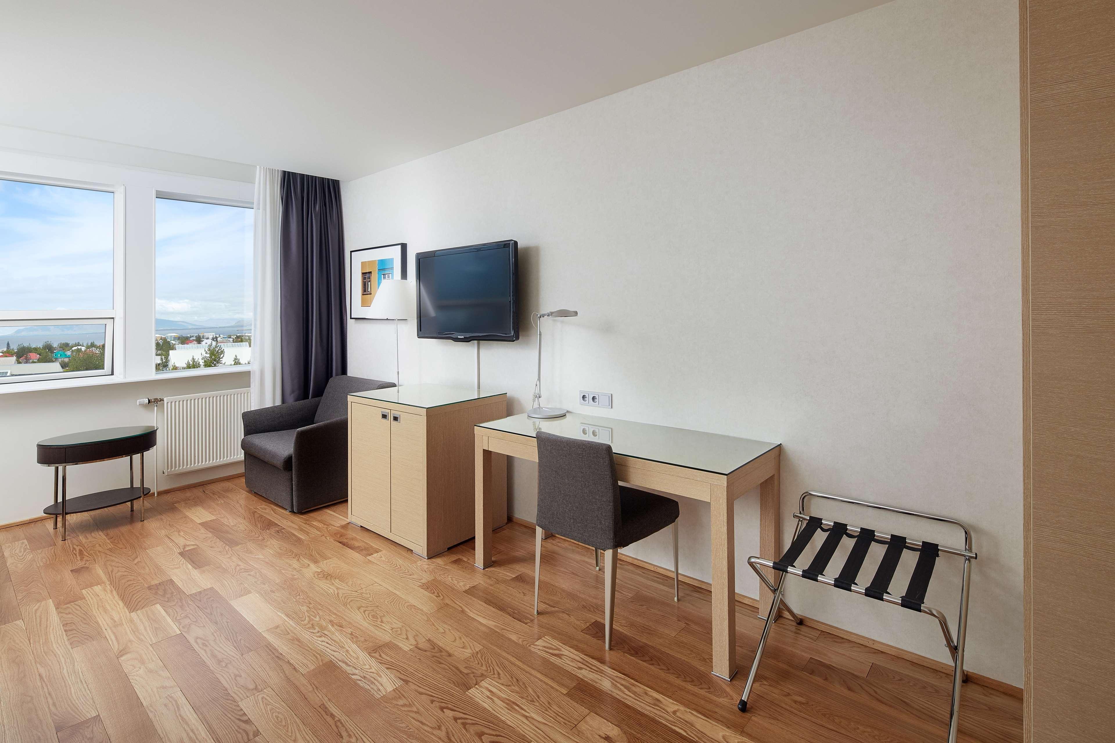 Отель Hilton Reykjavik Nordica Экстерьер фото