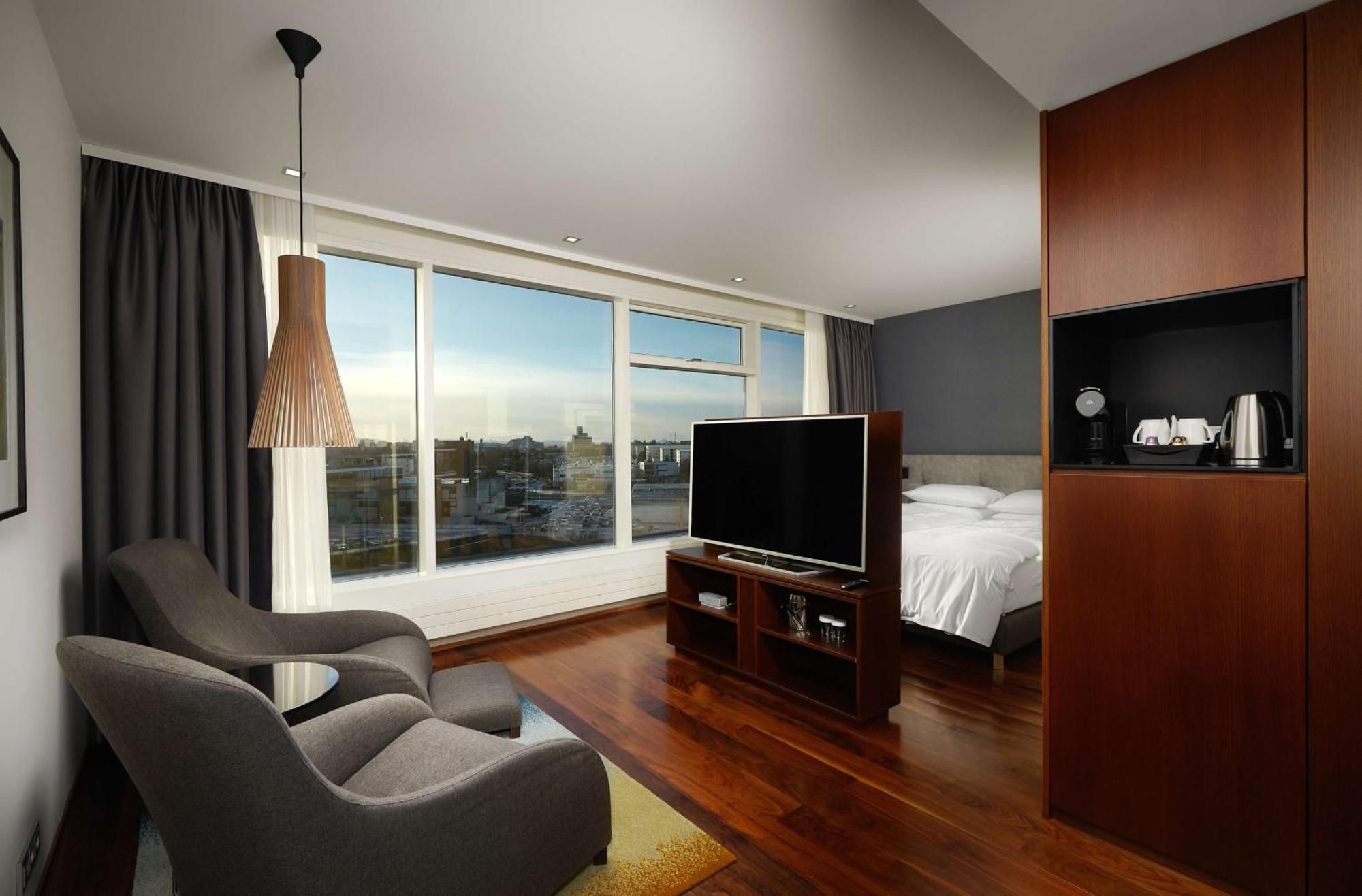 Отель Hilton Reykjavik Nordica Экстерьер фото