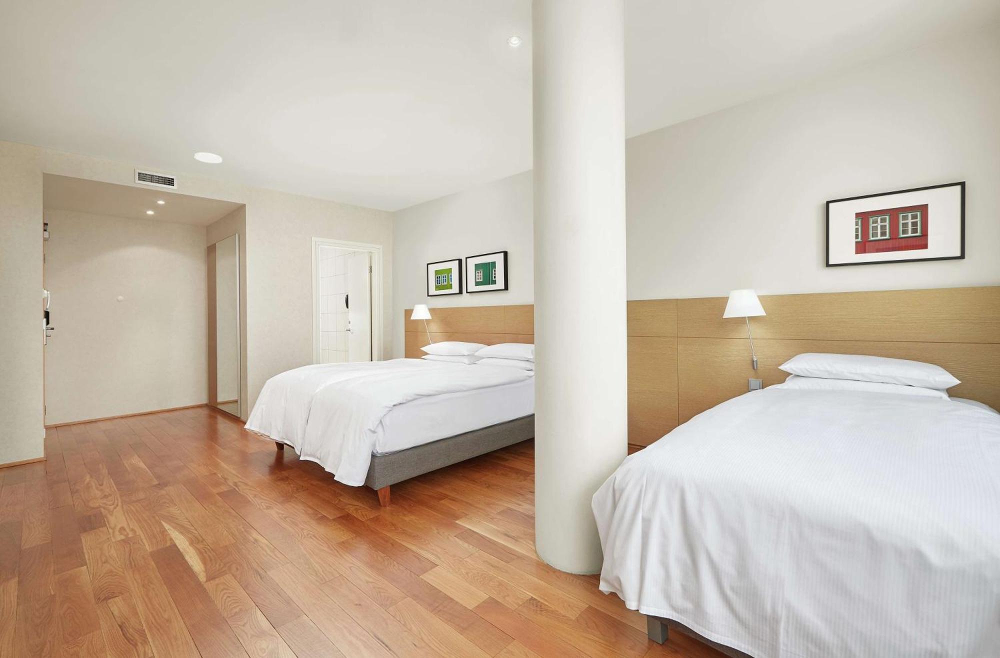 Отель Hilton Reykjavik Nordica Экстерьер фото