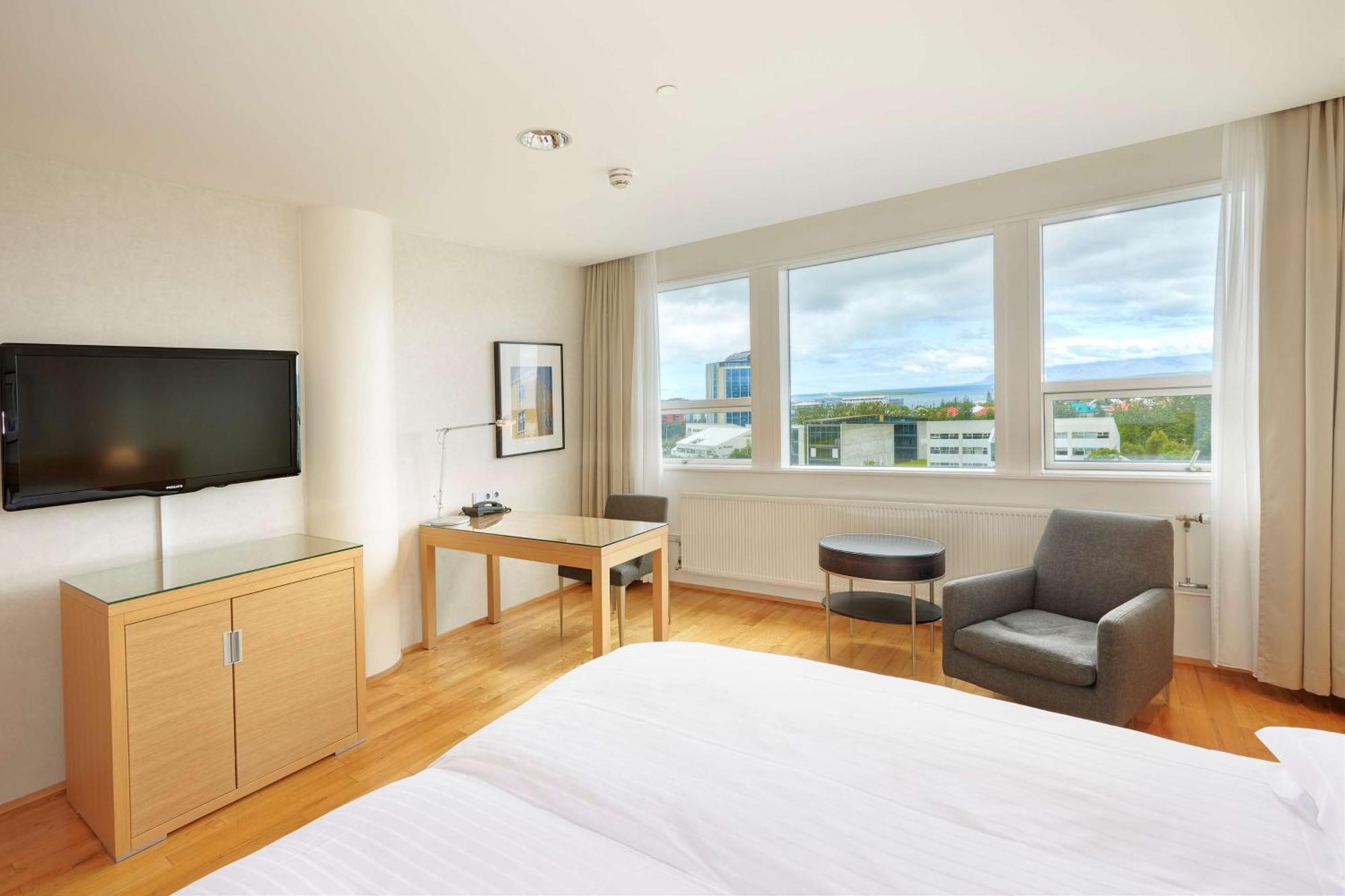 Отель Hilton Reykjavik Nordica Экстерьер фото